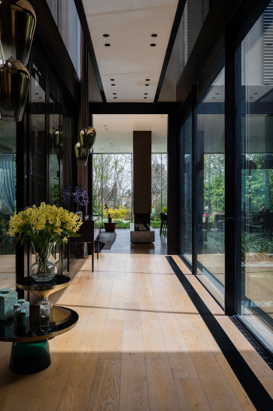 Bamboo courtyard house, photographed by Re-Capture