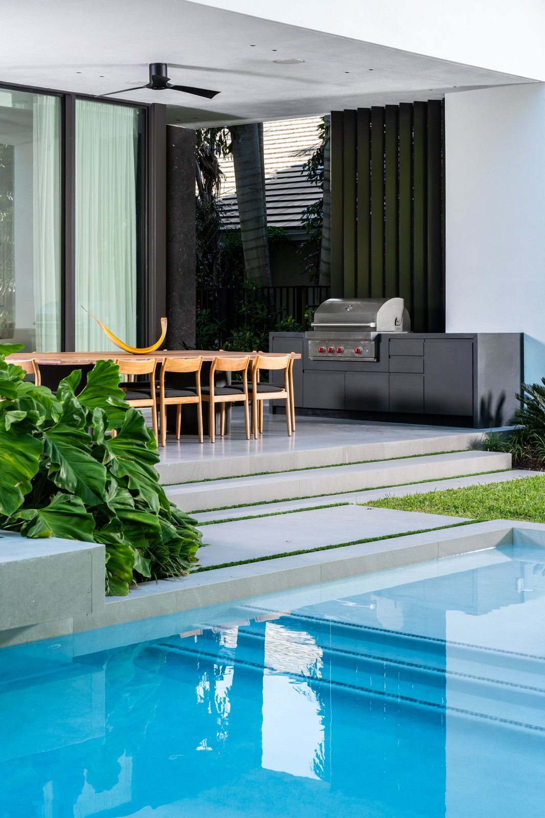 Palm grove house, photographed by Re-Capture