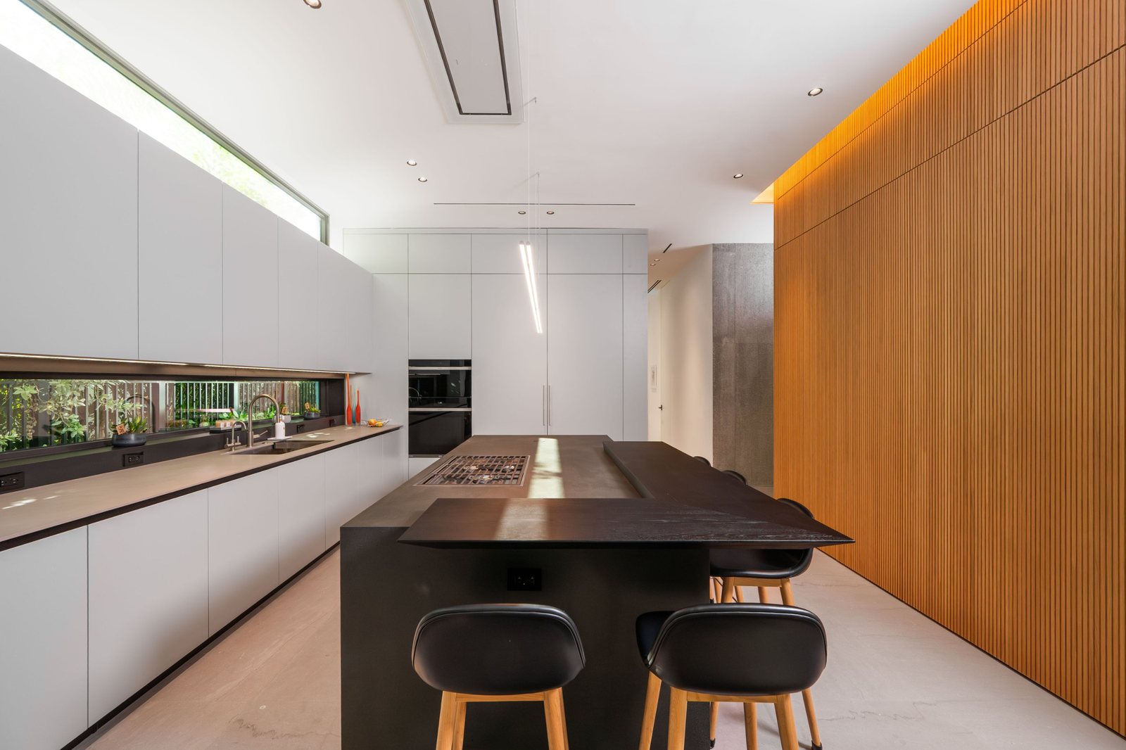 Palm grove house, photographed by Re-Capture
